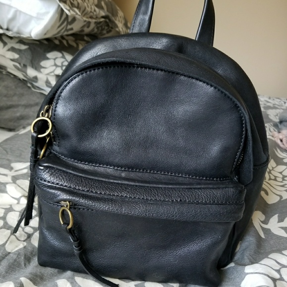 Madewell Handbags - Madewell mini lorimer backpack